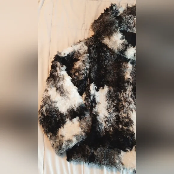 Zara Trf OuterWear Fluffy Faux Fur Patchwork Jacket - Picture 5 of 16